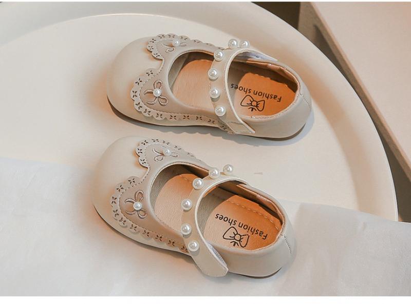 Product Introduction of Stylish Soft Bottom Slip-resistant Children's Leather Shoes 12