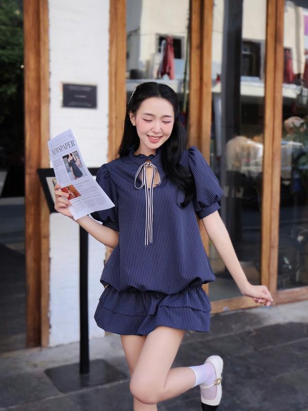 Set Grace Váy dáng bí hoạ tiết kẻ tay bồng ngắn cổ tàu buộc nơ kèm quần bảo hộ thiết kế có bigsize Clay Clothing