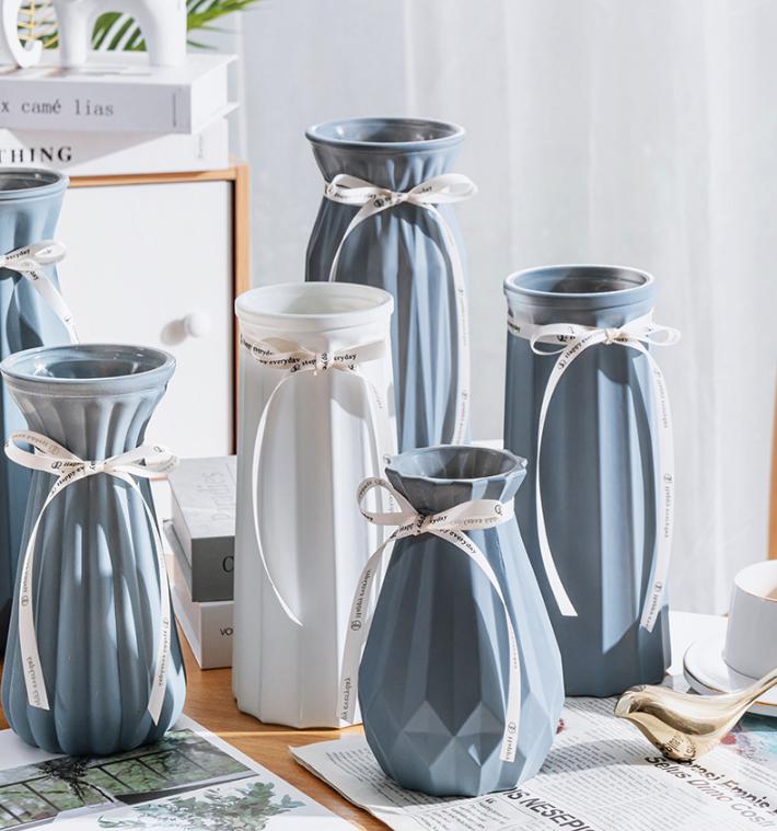 Product Introduction of [KÈM NƠ] Lọ Hoa Thủy Tinh Múi Khế Cổ Thắt Nơ 12
