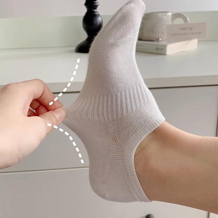Product Introduction of Tất Bông, Cho Mùa Hè Của Phụ Nữ, Tất cổ xẻ Sâu Mỏng, Không Trơn Trượt, Bó Sát, Tất Vô Hình, Làm Bằng Bông Nguyên Chất, Ins dễ phối đồ, cắt nông Cat 7
