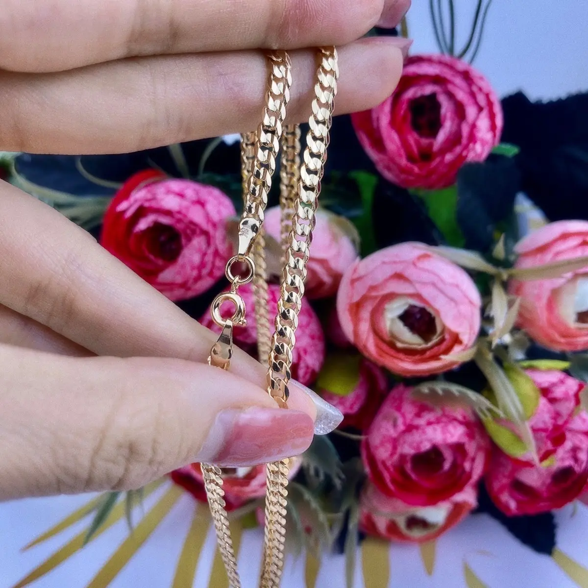 Dây chuyền nữ khuyên lật có kí hiệu 18k