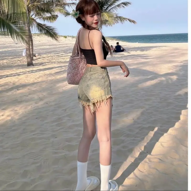 Quần short đùi jean nữ lưng cao rách tua bụi vàng 5