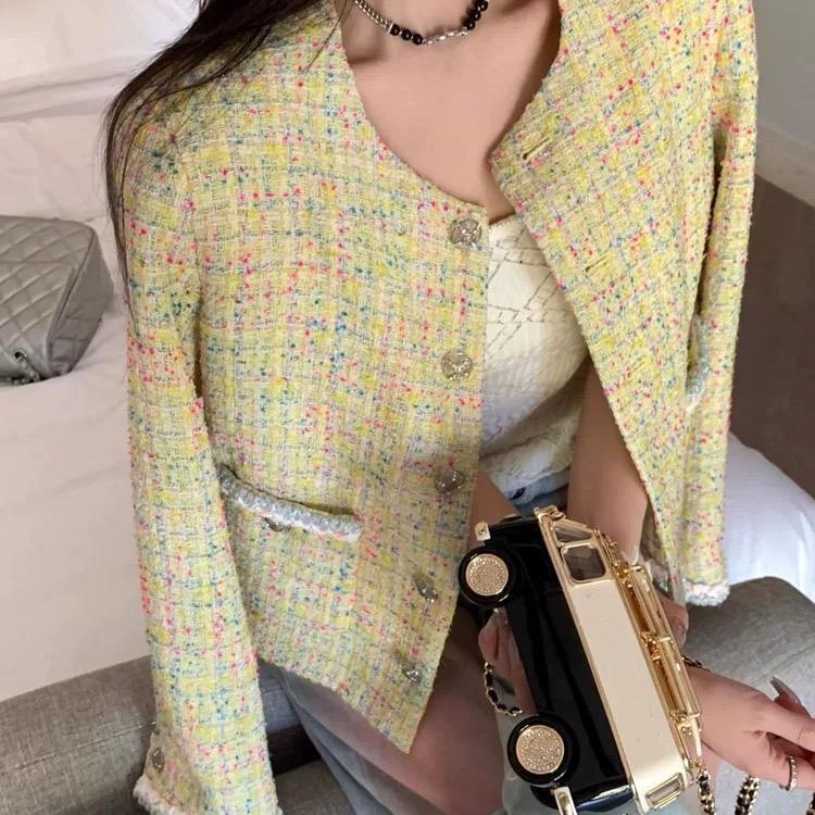 Áo khoác dạ vàng chanh cuc ngọc viền trần phao  QCCC - Hàng Quảng Châu cao cấp cho nữ - Dress