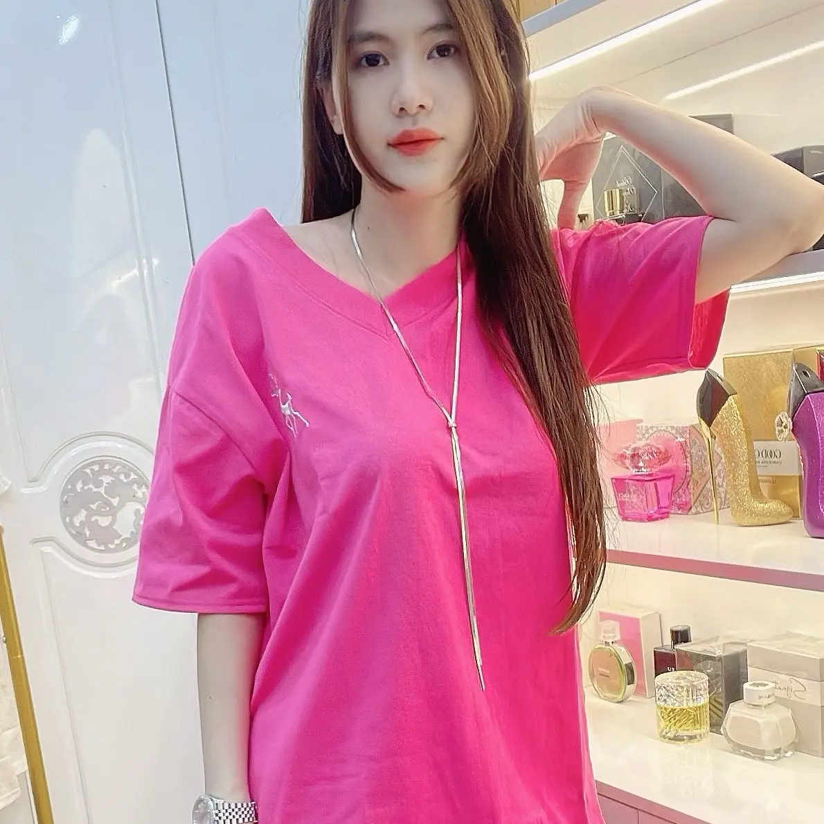 Áo phông nữ chất cotton cổ tim