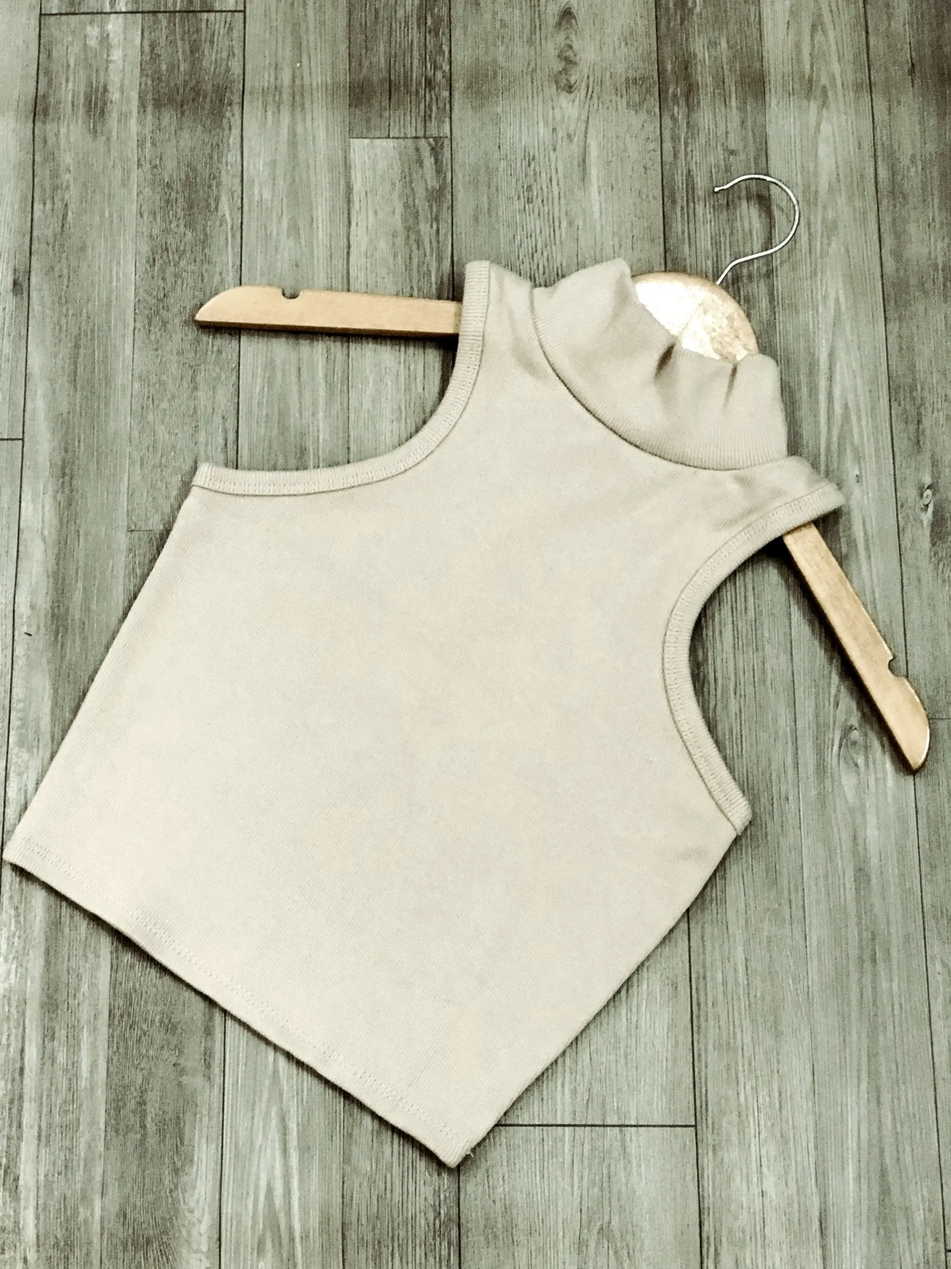 Áo croptop BA LỖ CỔ CAO 5p siêu hot | BigBuy360 - bigbuy360.vn Áo croptop BA LỖ CỔ CAO 5p siêu hot | BigBuy360 - bigbuy360.vn