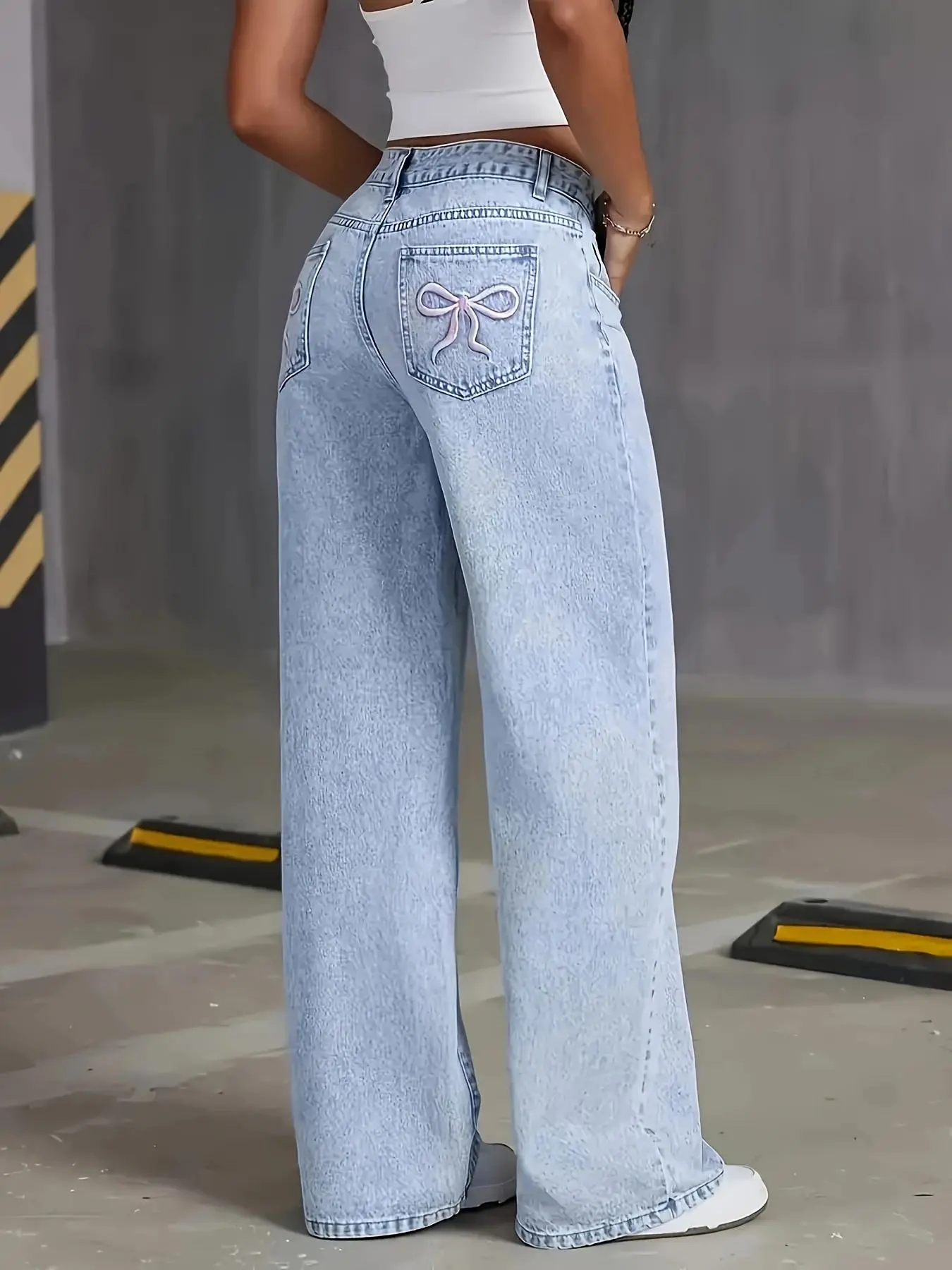 Women's Bow Embroidering Straight Leg Jeans, Casual Comfy Denim Pants for Daily Wear, Ladies Bottoms for All Seasons
