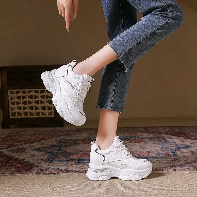 Giày thể thao nữ đế độn 8-9phân,tăng 1 size so với chân chuẩn, hàng chuẩn da mềm xịn đẹp Sneaker Shoes 3