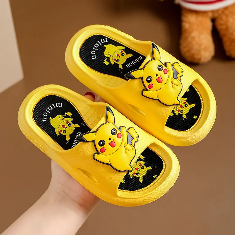 Dép Lê Trẻ Em, Cho Bé Trai, Mùa Hè, Thiết Kế Pikachu Hoạt Hình Dễ Thương, Dép Đi Trong Nhà, Không Trơn Trượt, Cỡ Trung Bình Và Lớn, Thích Hợp Cho Bộ Sưu Tập Năm 2025 (70000 Người), Dép Bé Trai