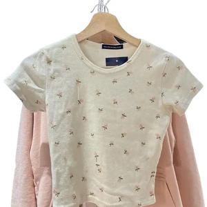 เสื้อยืดลายดอกไม้, สาวบรินดา, สไตล์อเมริกัน, ทรงสลิมฟิต, คอกลมสั้น, แขนสั้น, เสื้อสะดือผู้หญิง, อินเทรนด์, Ins ฤดูร้อน Women Clothing Lady Tshirt