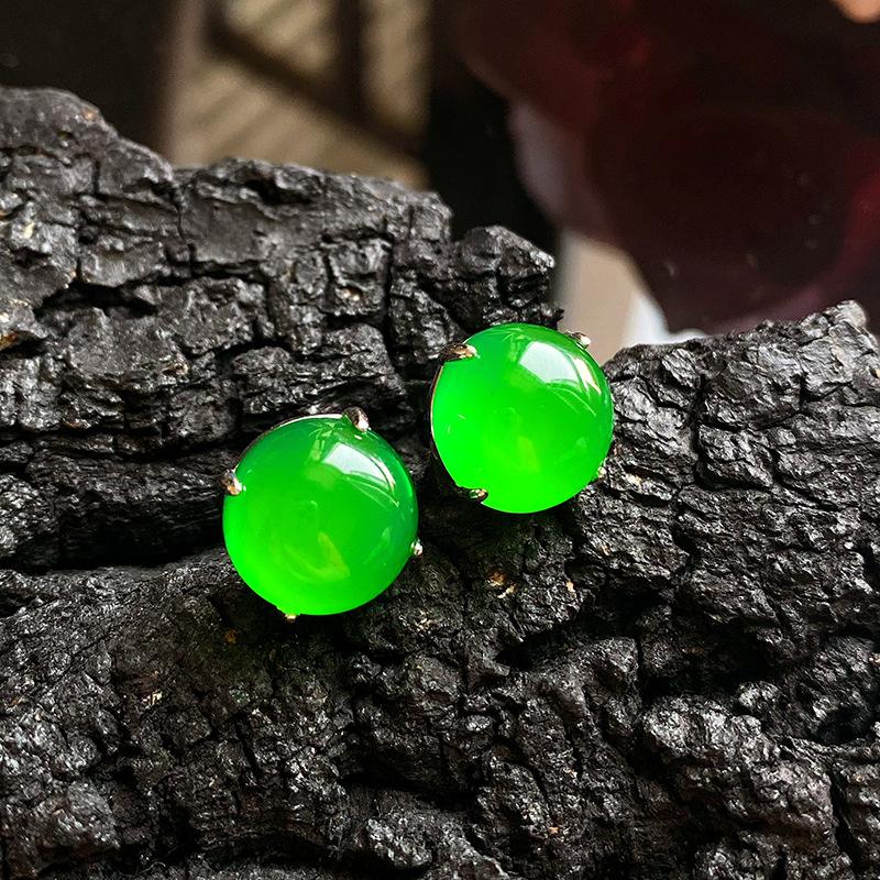 Product Introduction of Natural Ice Transparent Green Agate Chalcedony Large Bread Round Single Diamond Simple Light Luxury Earrings for Women Elegant Ear Jewelry 4