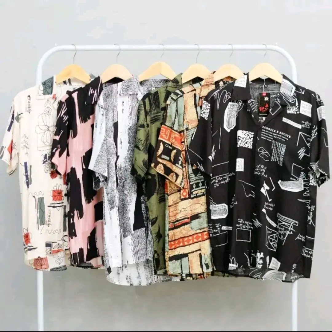 Kemeja Pria Vintage Casual Abstrak Lengan Pendek Retro Pantai Hawai V-Neck