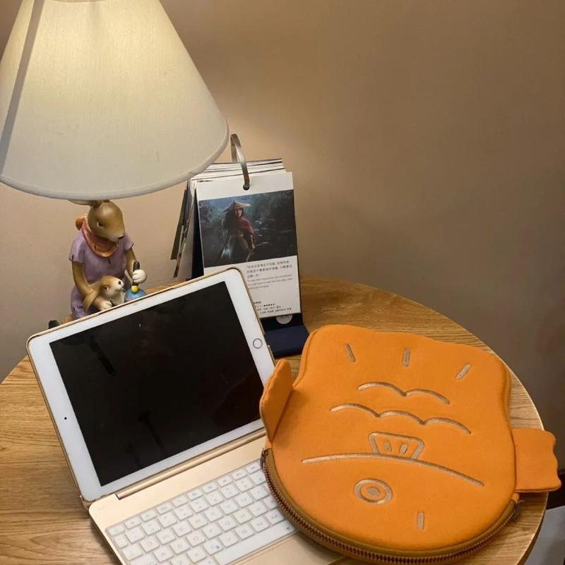 Những thứ xấu xí của Hàn Quốc Xấu hổ dễ thương Snapper đốt máy tính bảng iPad 11 inch cùng máy tính bảng mac 13 inch Lenovo Xiaomi 1