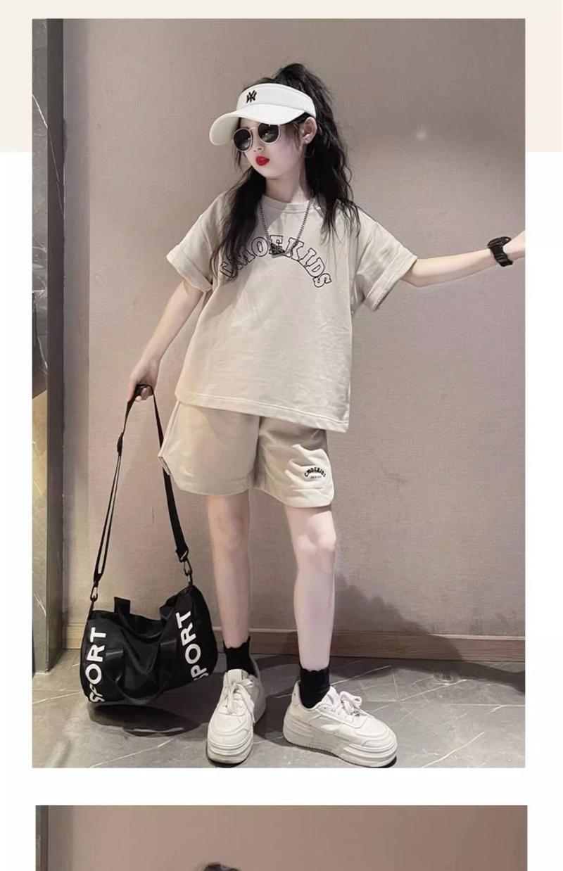 Product Introduction of Trang Phục Bé Gái, Bộ Hai Mảnh, Áo Sơ Mi ngắn Tay Và Quần Đùi, Thời Trang Và Phong Cách, Thích Hợp Cho Mùa Hè Mới Năm 2025, Thời Trang Và Thường Ngày, Dành Cho Trẻ Lớn 13