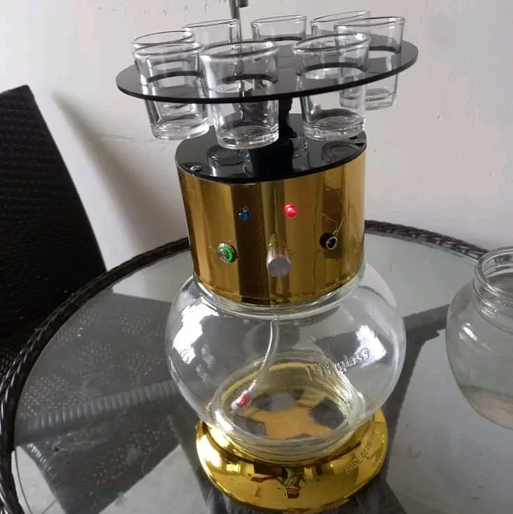 máy rót rượu tự động 8 ly