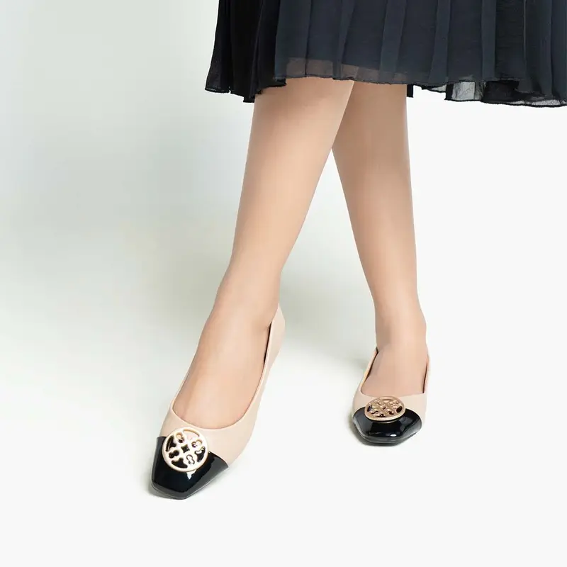 URBAN&CO Flat Shoes Wanita Sepatu Flats Perempuan Kerja Hitam - Aruna 3