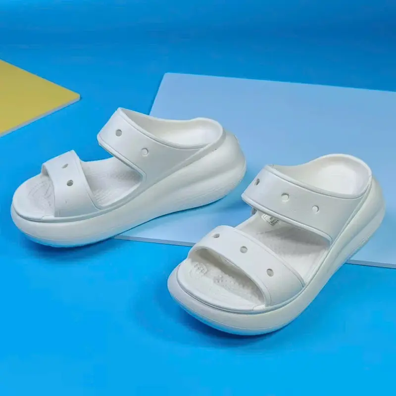 [TẶNG CHARM 3D] Dép nữ 2 quai đép đúc nguyên khối đế cao 6CM Mẫu mới 2025 1
