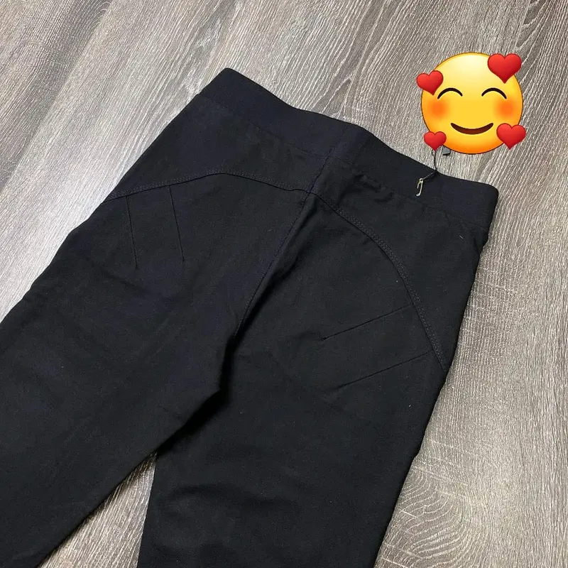 Legging Ôm gọn Màu đen nâng V3 túi zip Nữ 1