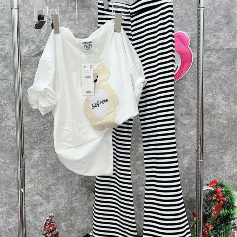 Bộ thun gân quần ống loe in hình gấu áo fom rộng Nữ