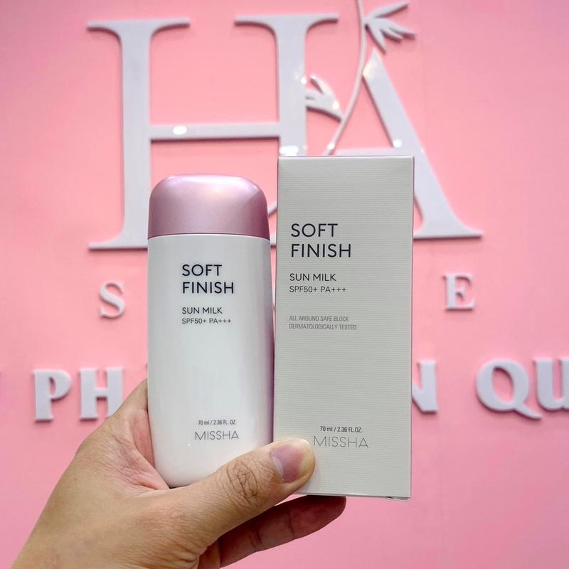 Kem Chống Nắng Missha Soft Finish Sun Milk Màu Hồng 70ml Sunscreen Dưỡng Body