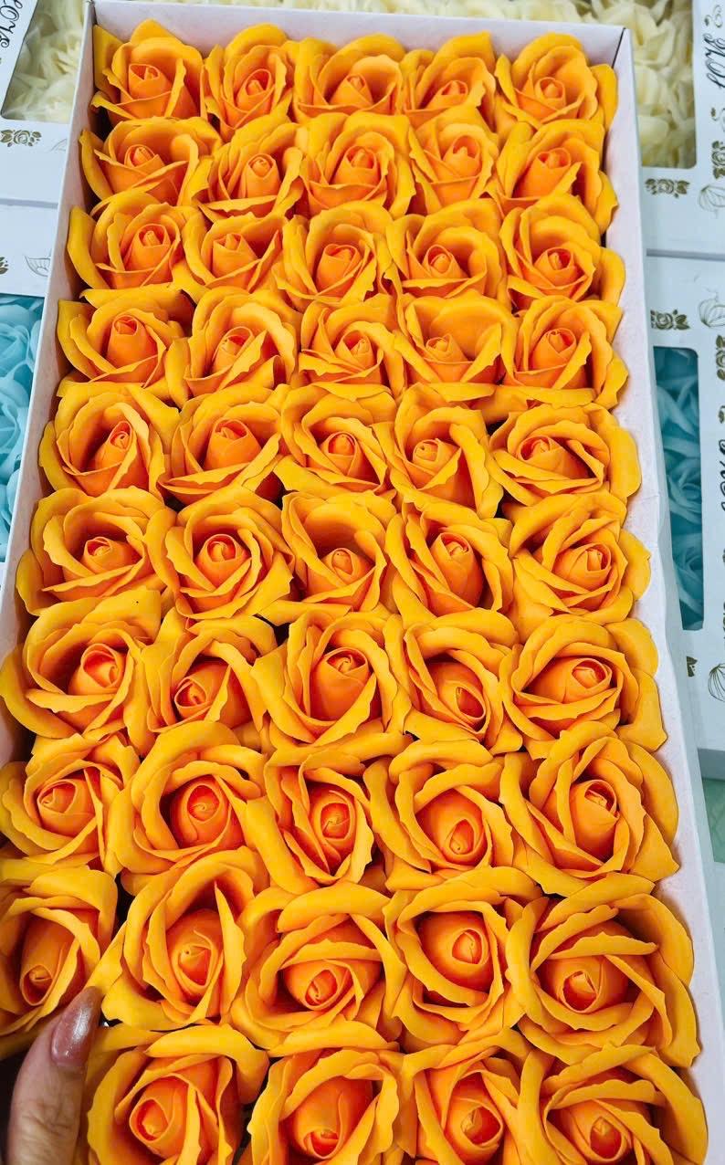Product Introduction of Hộp 50 bông hoa sáp 3 lớp cao cấp( 50 bông 1 màu không kèm cành) 8