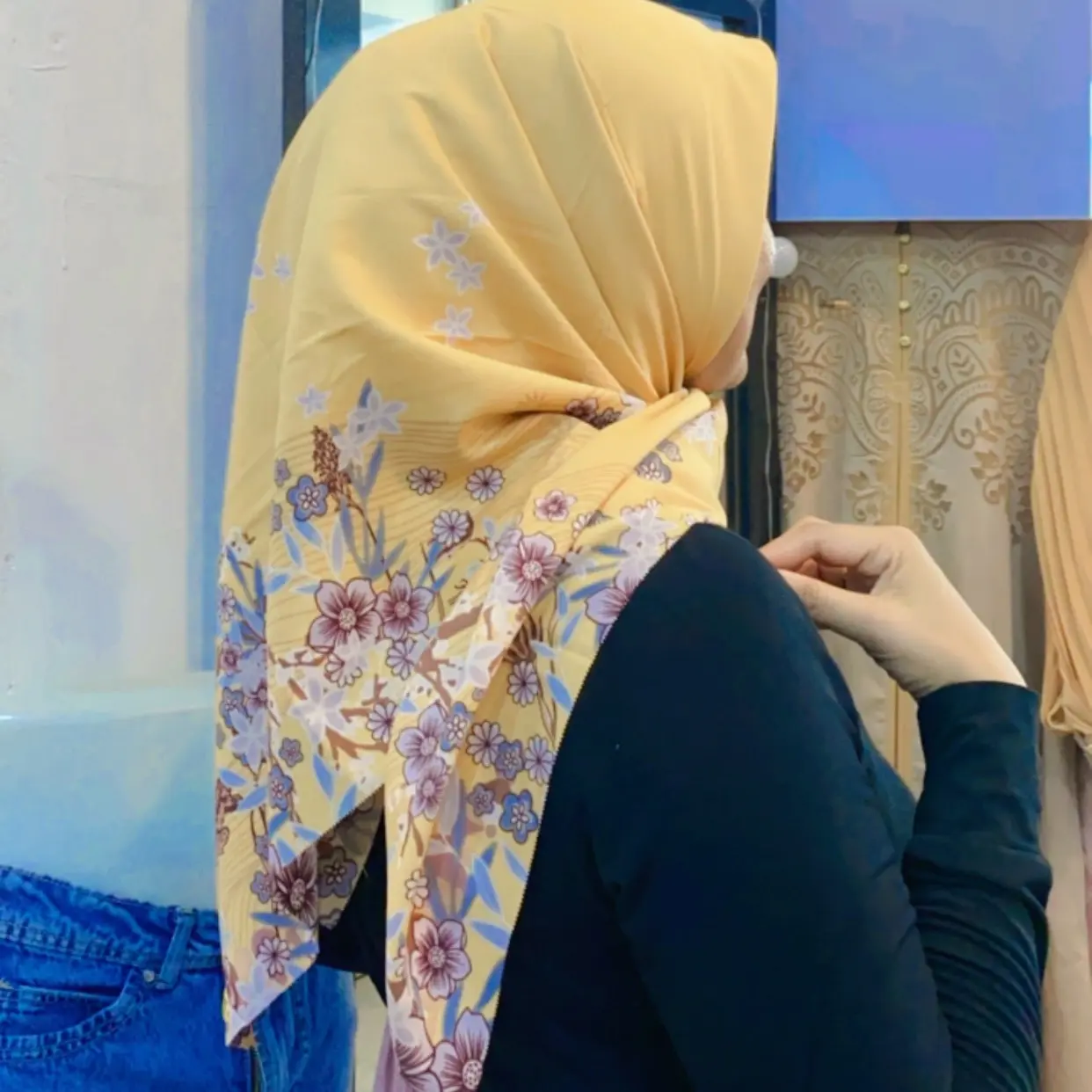 segiempat/segiempat motif/jilbab/kerudung/segiempat motif