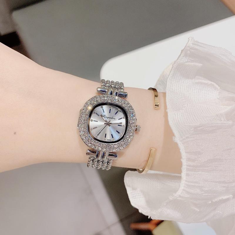 A40 Đồng hồ nữ đính full đá sáng lấp lánh mặt vuông trắng bạc đeo cực sang tay chống nước 3ATM Women Watch Đeo Tay A40