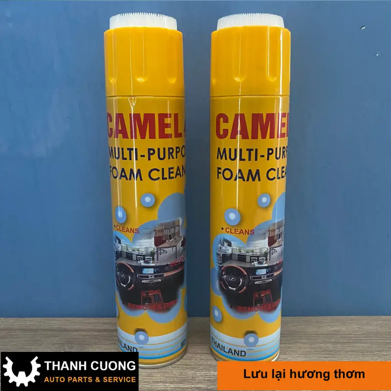 Chai vệ sinh nội thất ô tô dạng bọt Camel đẩy ngay mùi hôi trong xe (Chai 650ml) 1