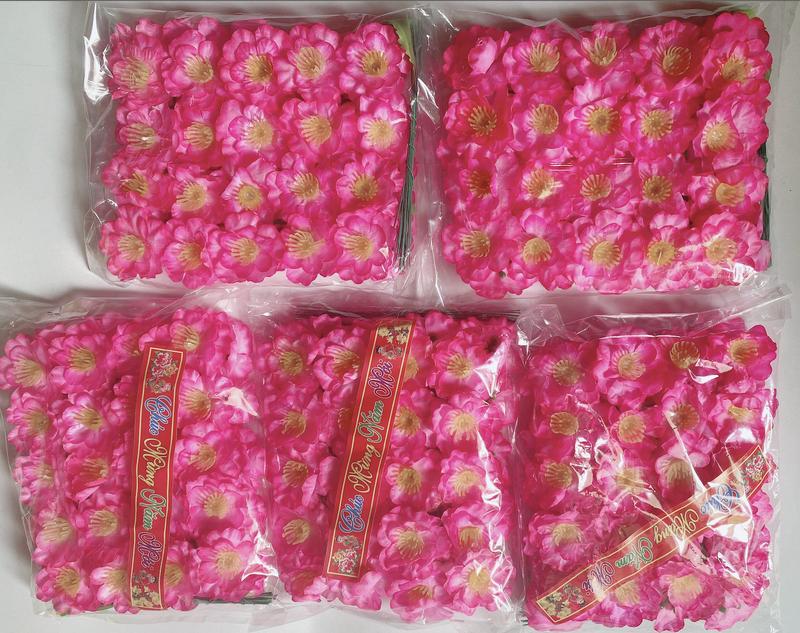 Product Introduction of Combo 5 - 10 (Bịch 40 bông mai/40 bông đào giả + kèm kẽm, lá xanh) - trang trí cây mai, cây đào cho nhà, nhà hàng Decor Decor Phòng 3