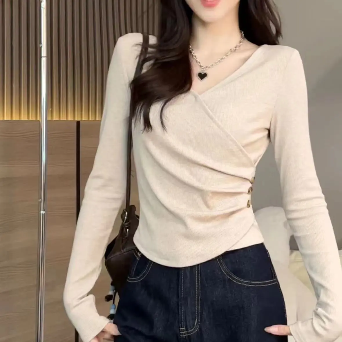 Áo Thun Thiết Kế Bất Đối Xứng Hàng Mới Về Mùa Thu, Cổ Chữ V Chéo, Dài Tay, Dáng Ôm, Phong Cách Phương Tây, Áo Thời Trang Bó Sát