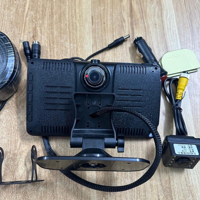 Bộ camera lùi AHD xe tải kèm camera hành trình, ghi hình 2 mắt trước và sau