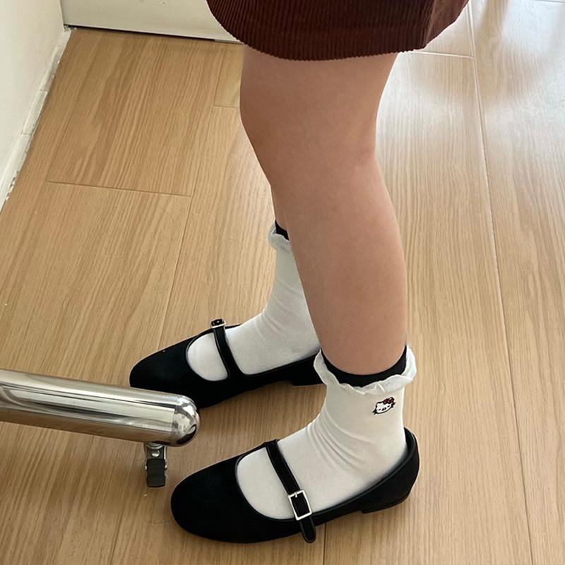 Product Introduction of Cute Kitten White Socks Simple Sweat Absorbent Breathable Stockings Fashion Accessories Girls Supplies 3