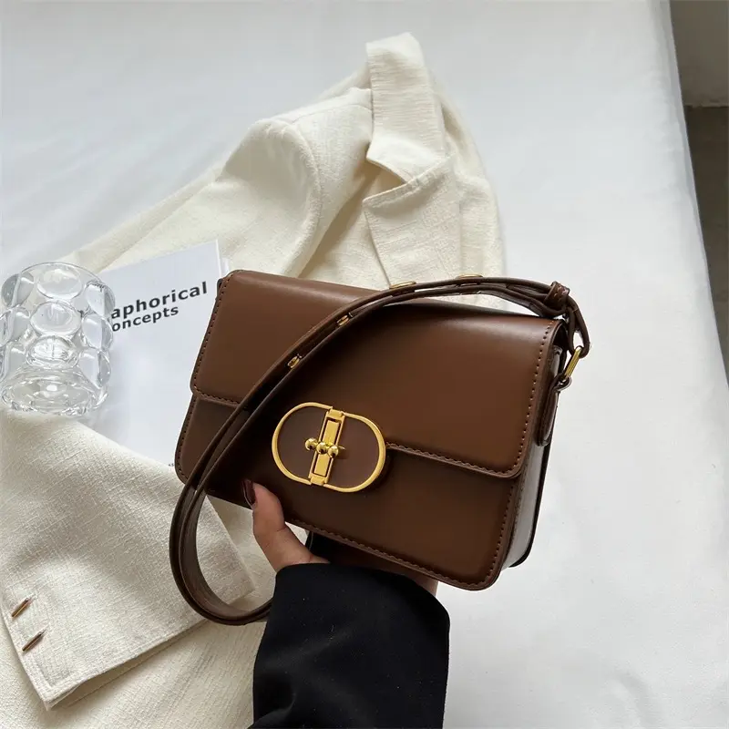 Túi xách thời trang N05 (Sz 21) Hang 3 ngăn khoá soay ban quai da cúc bấm tuỳ chỉnh Đeo Vai
