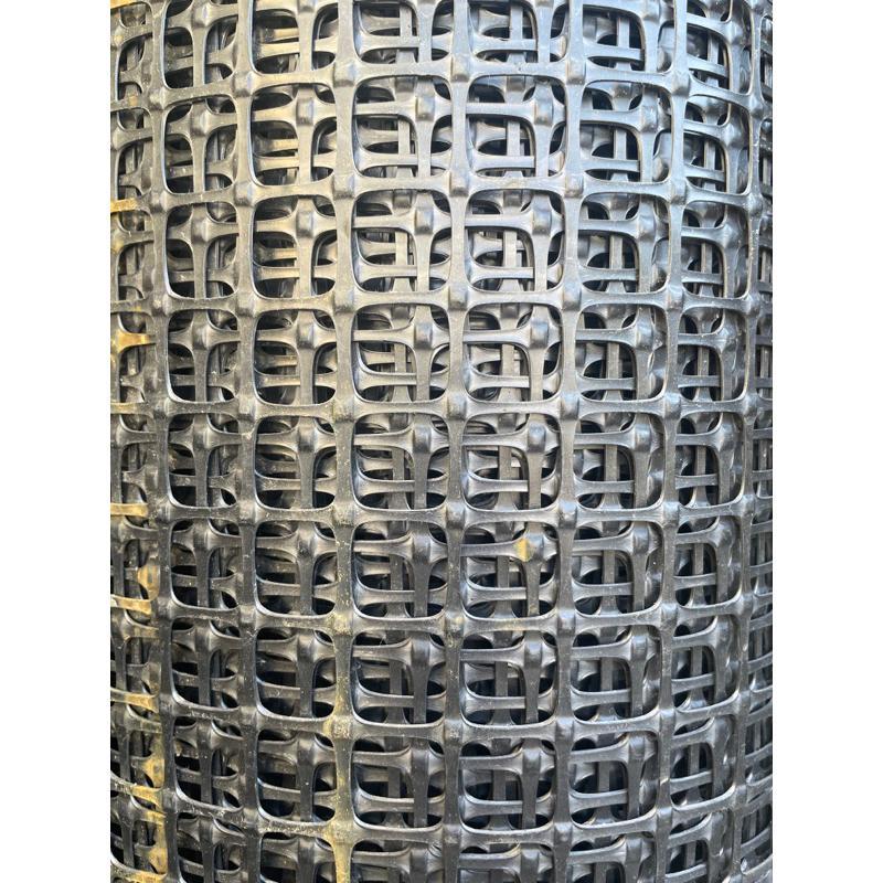 Ô 3,5cm cao 1,5 mét dài 50 mét lưới nhựa dẻo lưới rào vườn - lưới quây chuồng gà-làm sàn vịt -đai băng dính