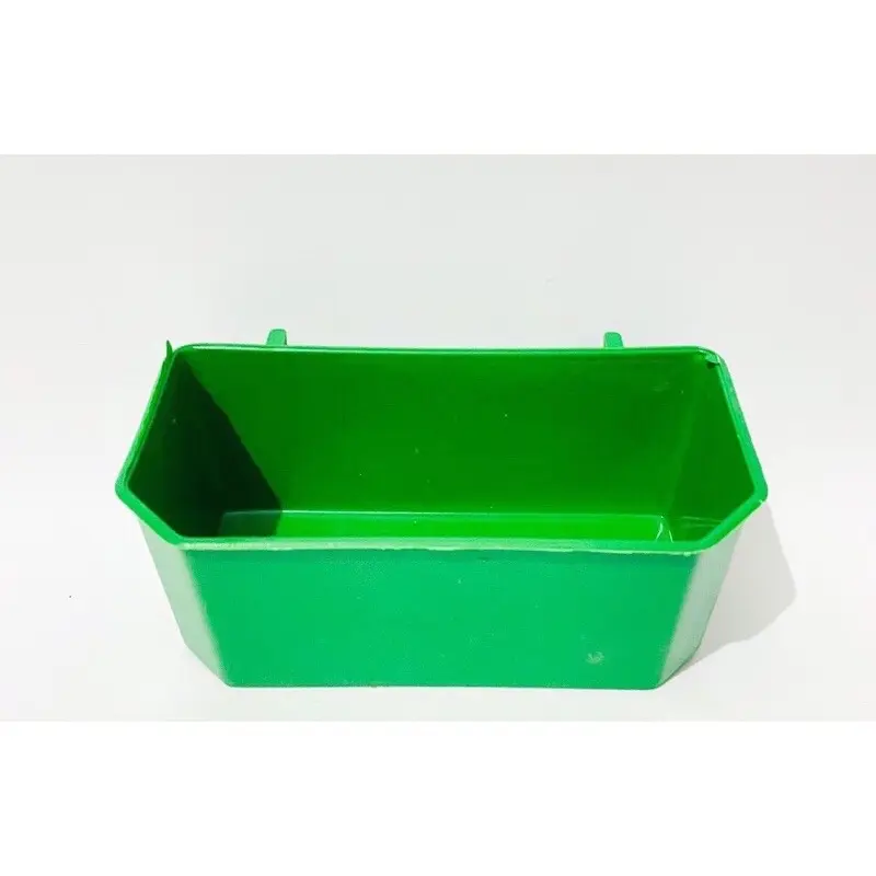 Máng đựng thức ăn cho chim bồ câu, gà chất liệu nhựa xanh giá rẻ 0