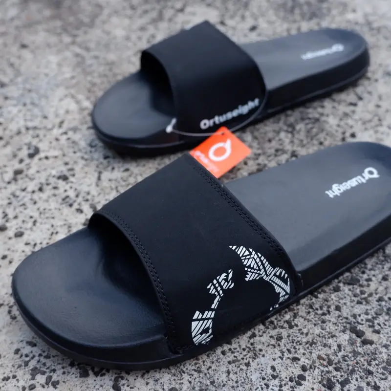 Sandal slop ortuseight putih Shoes Pria 0