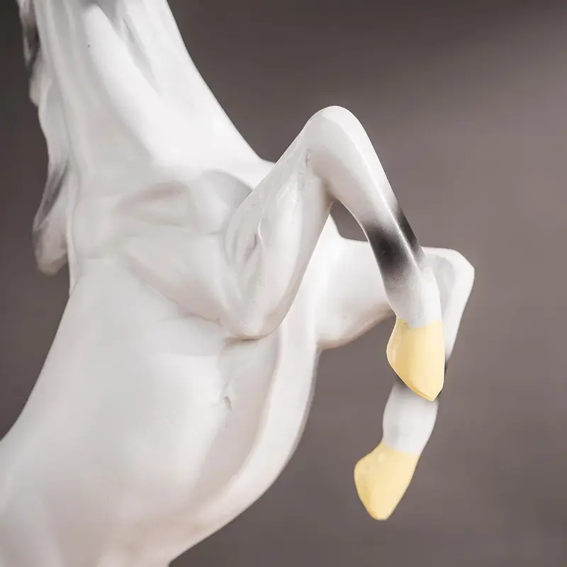 Horse Statue, 1 Count European Style Resin Horse Ornament, Home Decor for Living Room & Office, Perfect Housewarming Gift 5