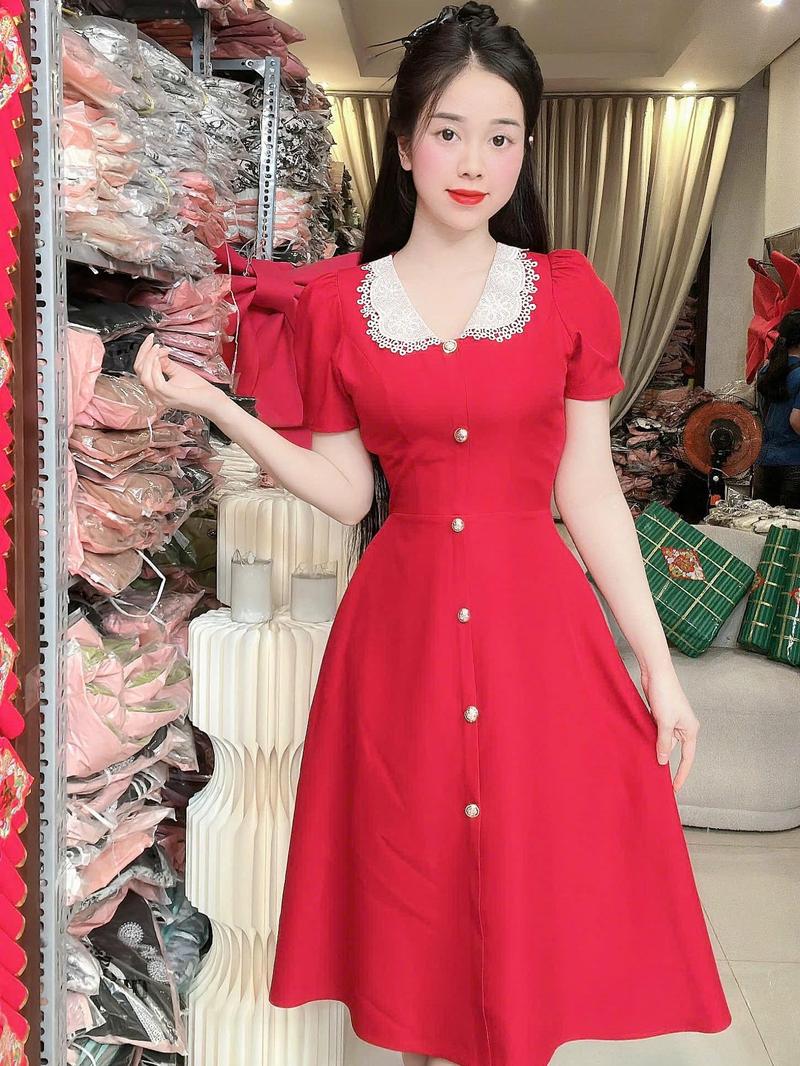 Product Introduction of (U90) Đầm thiết kế form xoè cổ phối ren sang trọng vải mềm mặc mát che khuyết điểm đính cúc sang trọng đi làm đi tiệc đều đẹp váy hela by Thương Lê U90 15