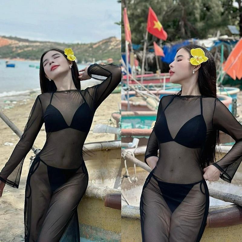 U là trời sét ba món đi biển siêu xinh gồm áo bra có mút dày dặn quần bikini hai lớp kèm đầm lưới dài chuẩn hình xịn quá nè Kem Nữ Women. Top