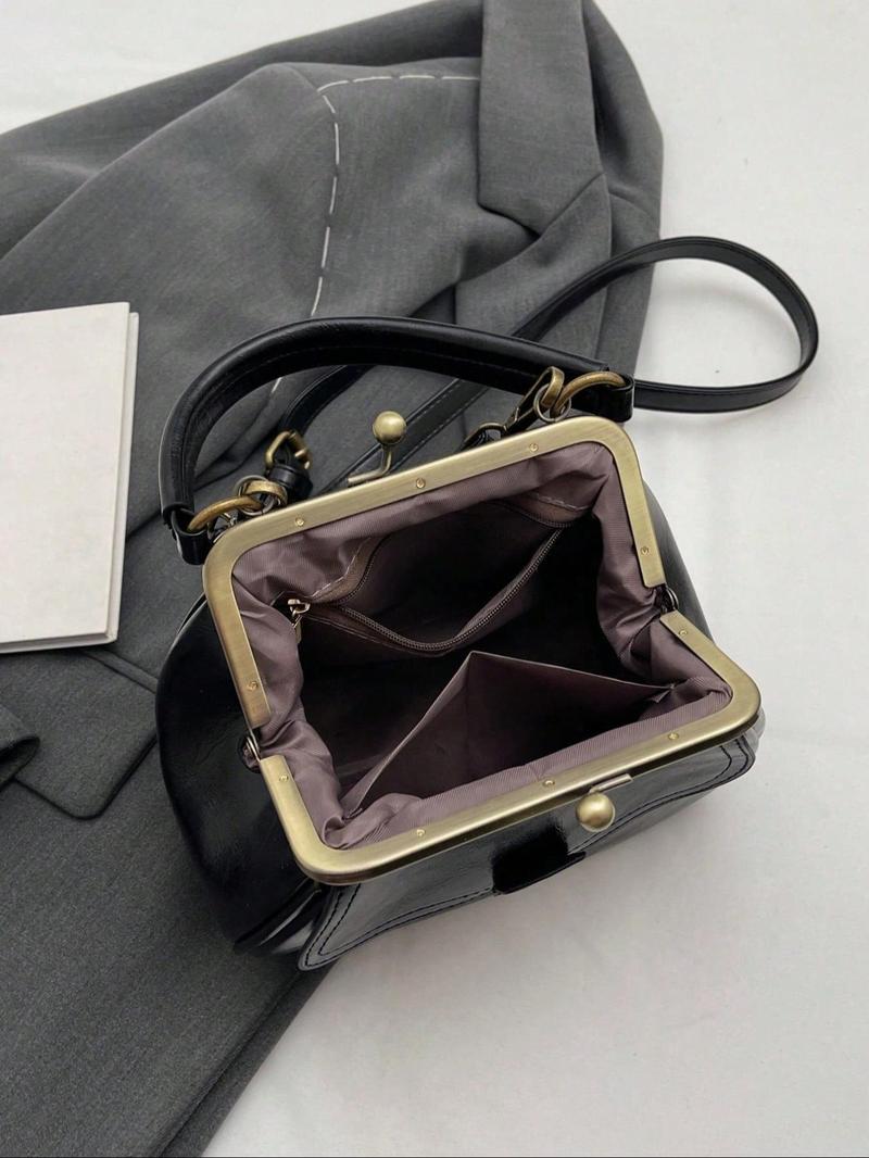 Product Introduction of Fashionable Elegant Adjustable Strap Rivet Design Crossbody Bag for Daily Used, Casual Trendy Versatile High-quality Daily Commuting Bag, Sling Purse 2