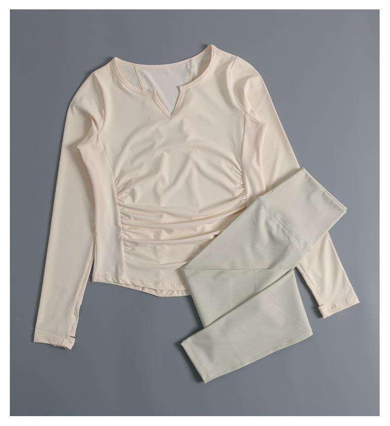 Product Introduction of Loose Breathable Fitness Set + Suitable for Running and Yoga + For Adult Women + Long Sleeve V-neck T-shirt Cover + Features Quick-dry Comfort + Light and Airy 6