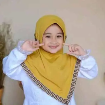 Jilbab Anak Perempuan Hijab Anak TK Kerudung Anak Perempuan Renda Serut 3 Sampai 6 Tahun Instan Muslim Simple Sekolah Bergo Hitam 5