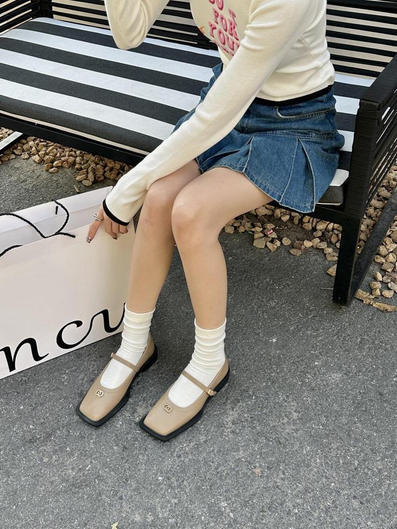 Product Introduction of French Retro Square Toe Low-Cut Mary Jane Leather Shoes 2023 Spring New Girl Soft Leather Low Heel Shoes Elegant Fashion Footwear Walking Shoes Women Comfort 19