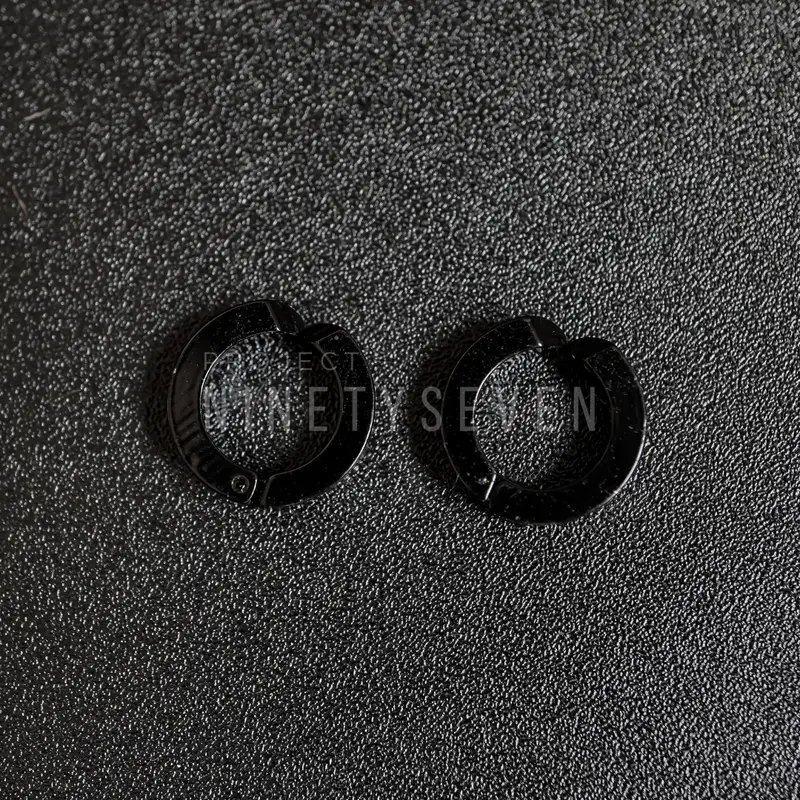 PROJECT NINETYSEVEN - CROSS Earrings - Anting Jepit Pria hitam putih (BELI 3 GRATIS 1) 5