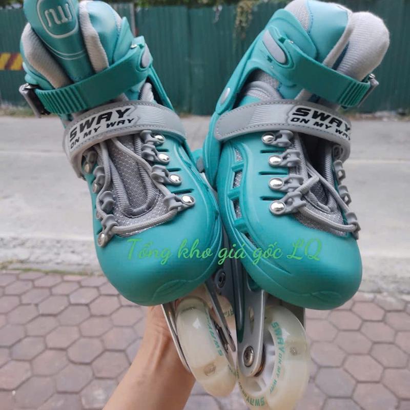 Giày trượt patin trẻ em SWAY bánh sáng, giày patin cho bé trai gái màu hồng, xanh, đen, batanh giá rẻ có đèn led.  Giày batin trẻ em bánh cao su. Roller Skate for Kids. Sneaker Sport 1