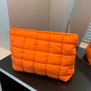 Bolsa de maquillaje con patrón de costuras, bolso casual organizador, neceser de viaje para playa y verano, accesorios para mujer esenciales para viajar