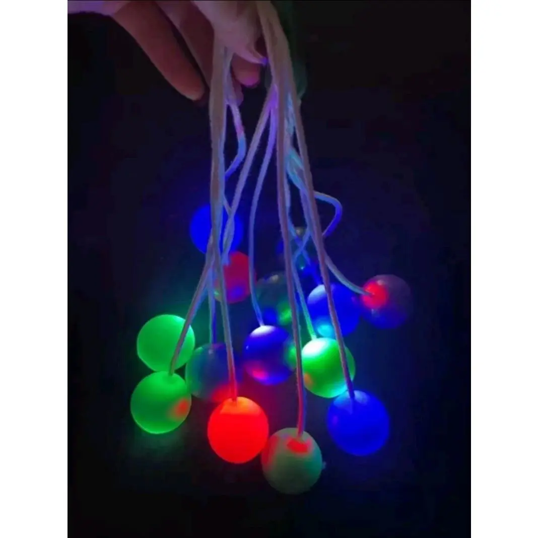 [COD] Lato Lato ball ลูกบอลลาโต้ มีไฟ ลูกบอลขนาดใหญ่ 4 cm.สินค้าพร้อมส่ง