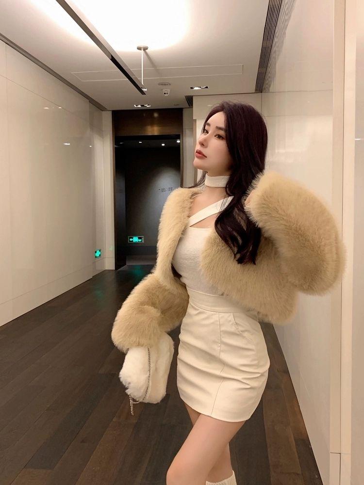 Product Introduction of Áo Khoác Lông Giả Phong Cách Cổ Điển Thanh Lịch, Xã Hội, Dành Cho Mùa Thu Và Mùa Đông, Áo Crop Top Dáng Rộng, Áo Khoác Lông Nữ Jacket 18