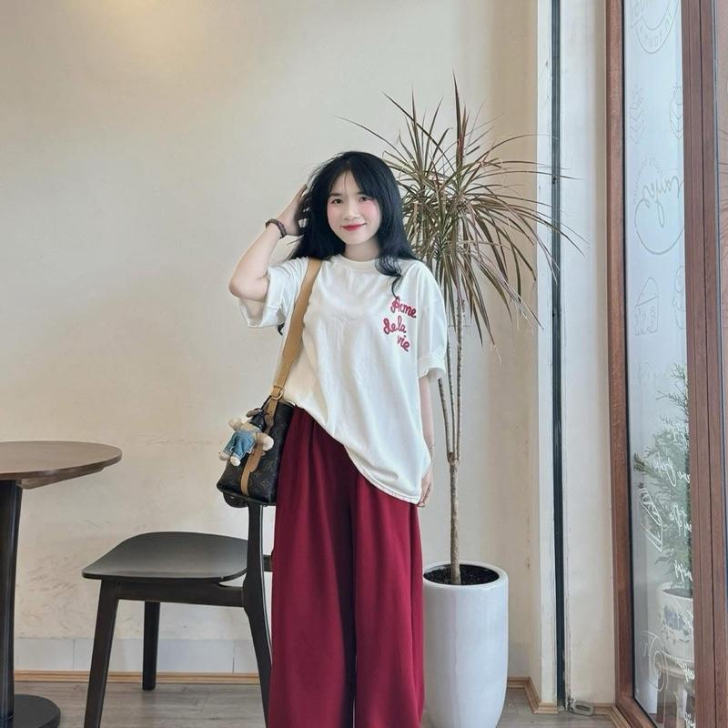 Set áo trắng quần đỏ Freesize 70kg 1
