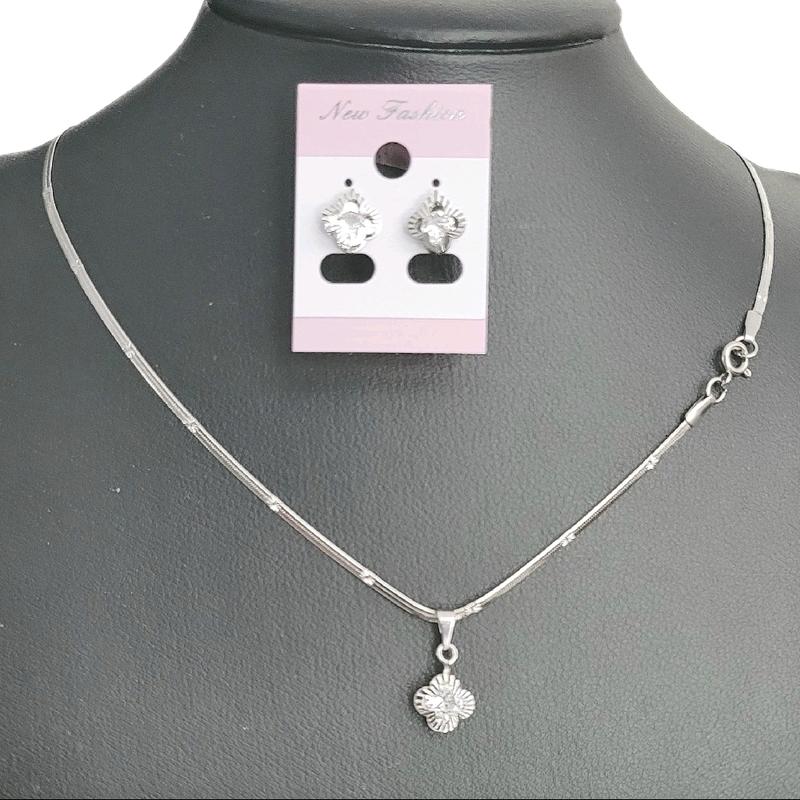 Combo Dây Chuyền Inox Mặt Cỏ Bốn Lá Kèm Bông Tai Cao Cấp Không Đen Không Gỉ Sắt Không Bay Màu - Inox Cao Cấp