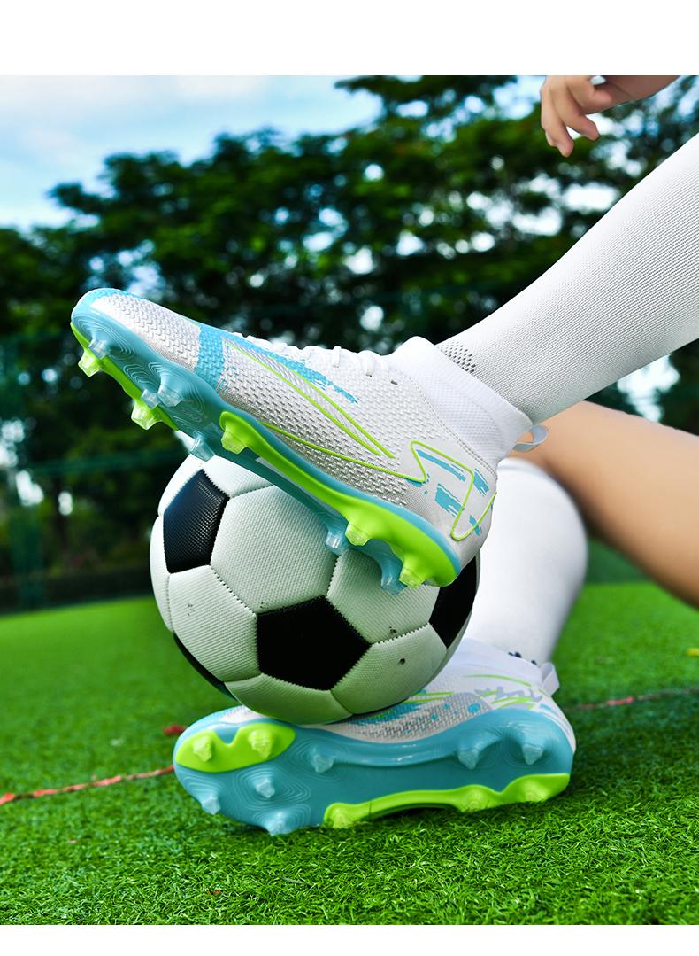 Product Introduction of （SIZE 33-45）Ready Stock Unisex Plus Size Football Shoes Outdoor Futsal Soccer Shoes Non-slip Training Shoes 28